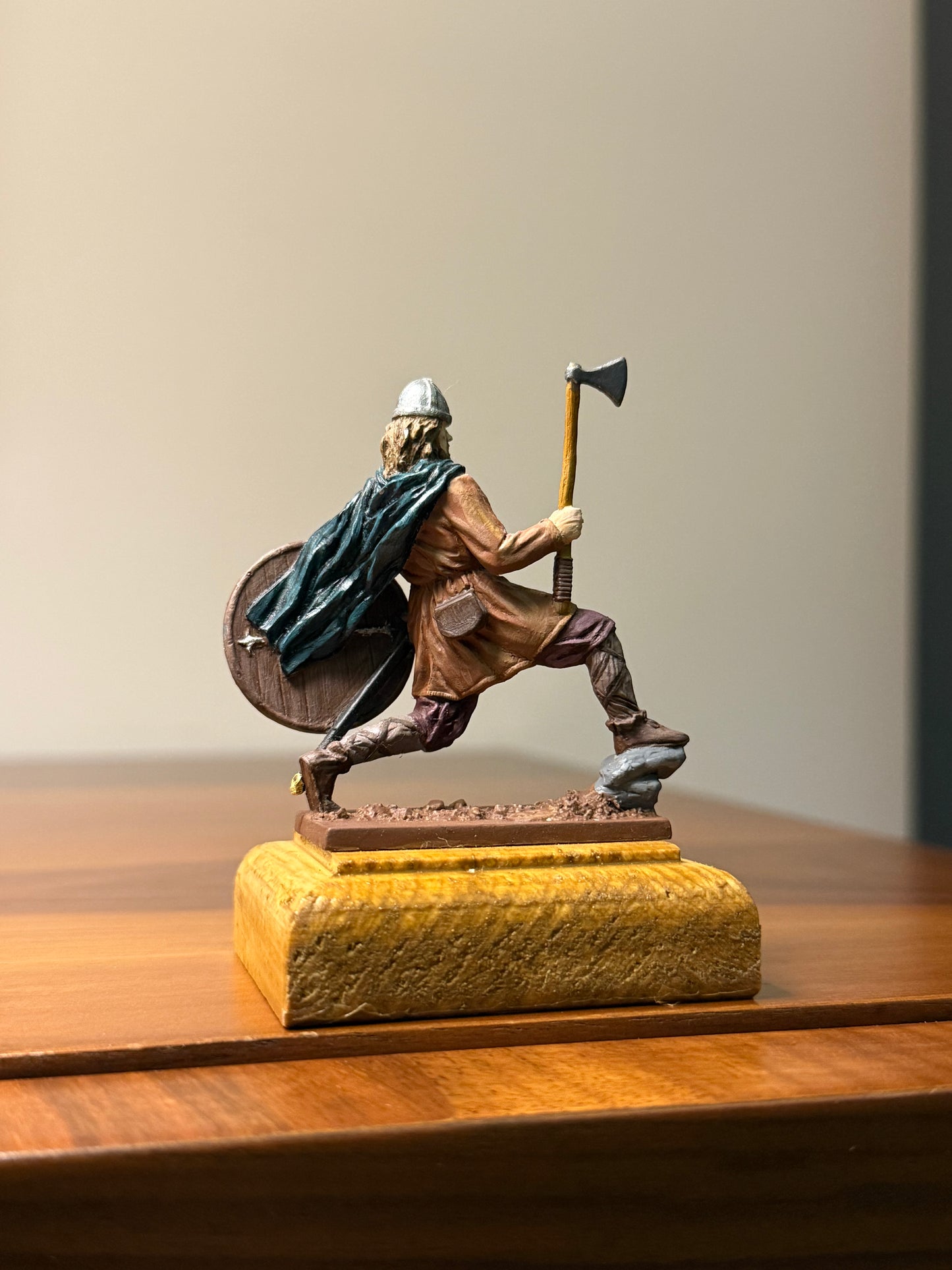 Viking Warrior – Hand-Painted 54mm Collectible Metal Figurine (1:32 Scale)