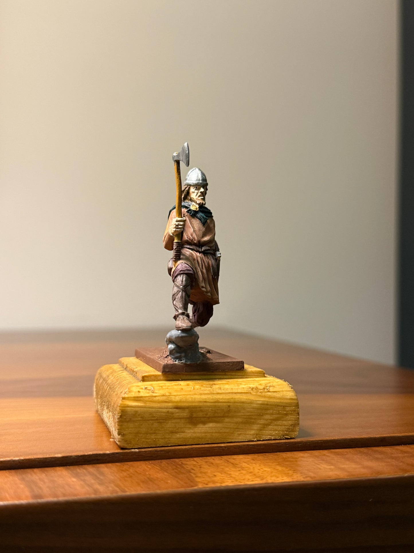 Viking Warrior – Hand-Painted 54mm Collectible Metal Figurine (1:32 Scale)