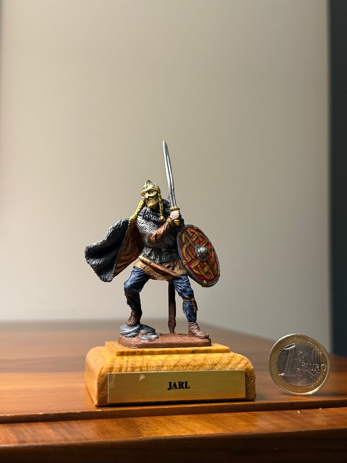 Viking Karl – 10th Century Norse Warrior Hand-Painted 54mm Collectible Metal Figurine (1:32 Scale)