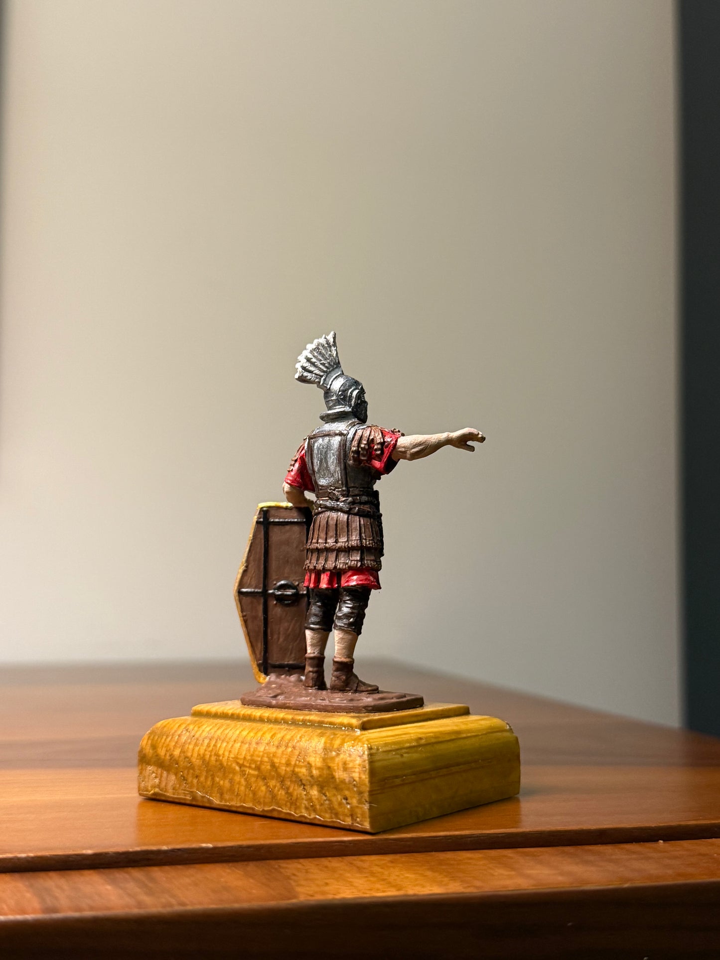 Roman Officer – 1st Century Imperial Centurion Hand-Painted 54mm Collectible Metal Figurine (1:32 Scale)
