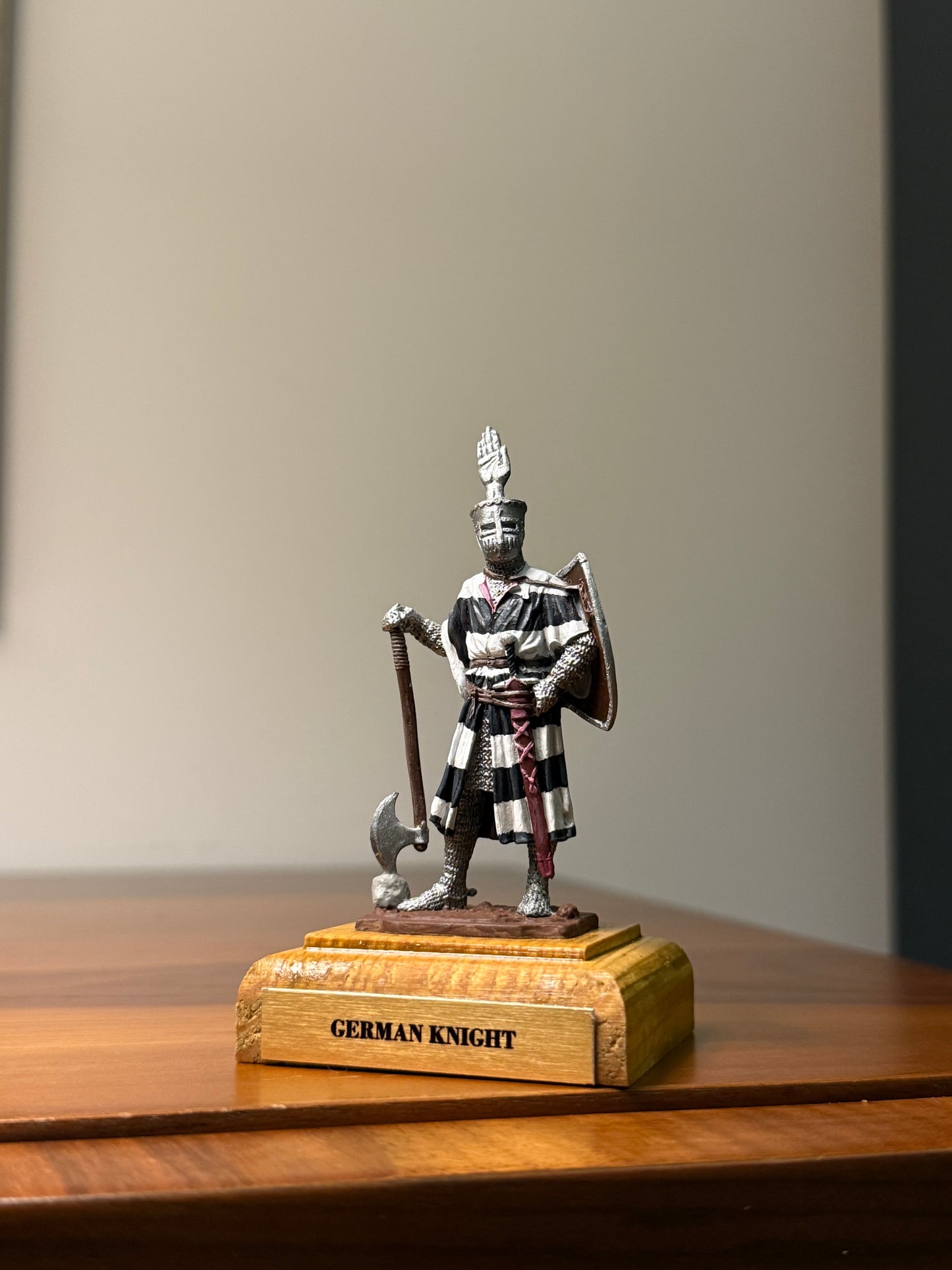 German Knight – 14th Century Hand-Painted 54mm Collectible Metal Figurine (1:32 Scale)