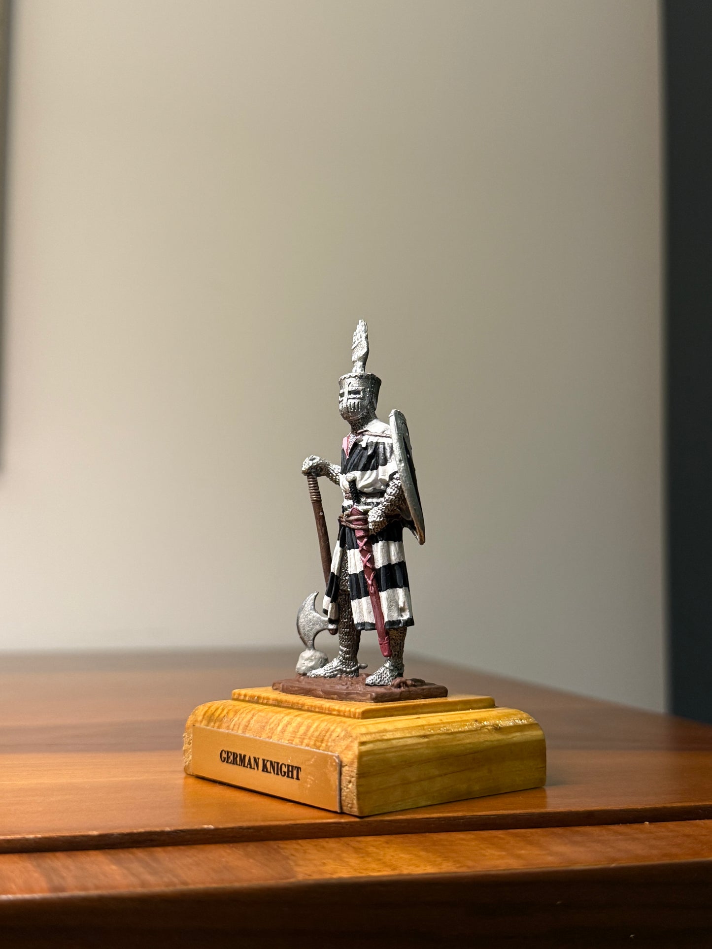 German Knight – 14th Century Hand-Painted 54mm Collectible Metal Figurine (1:32 Scale)