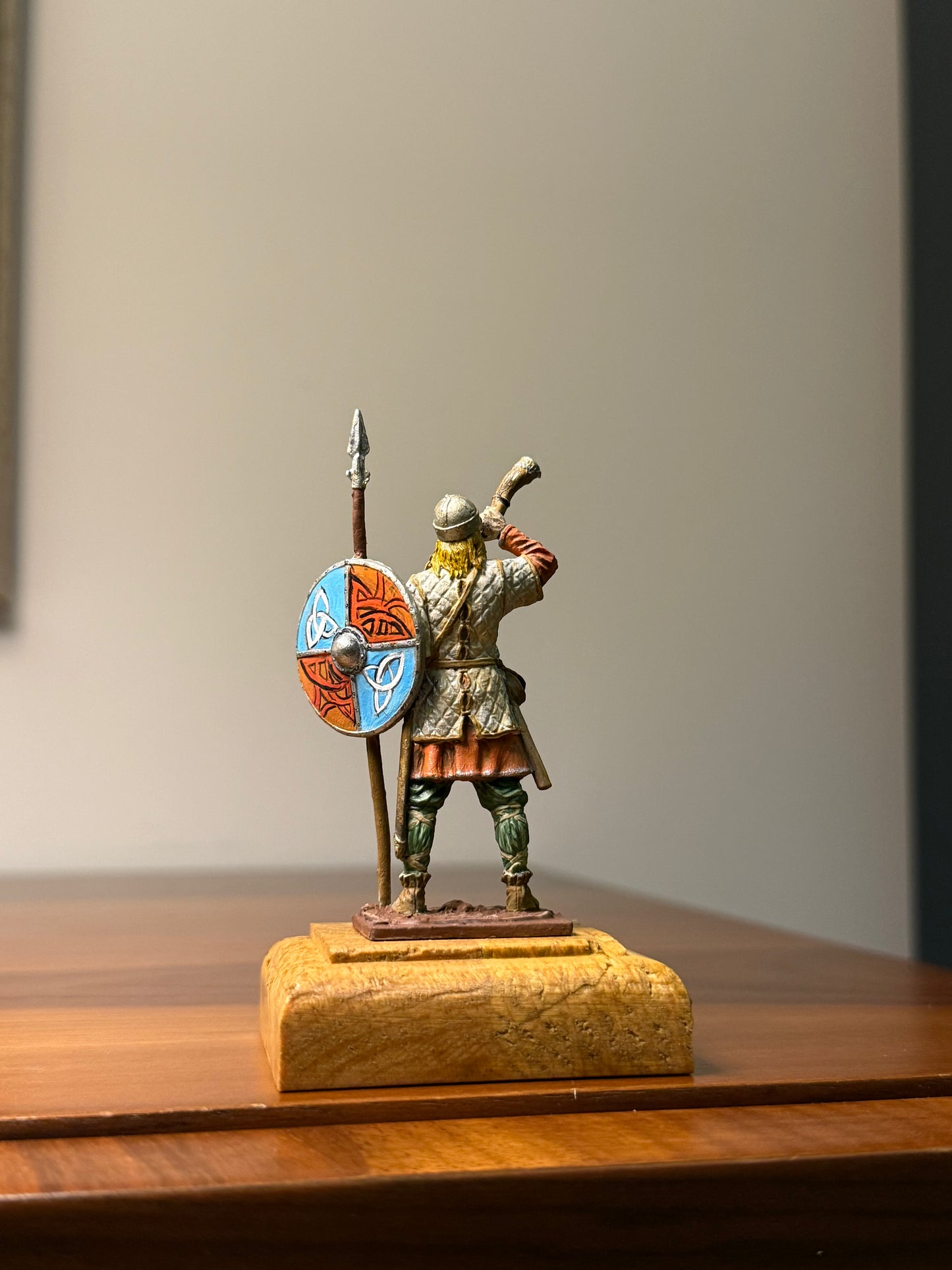 Viking Warrior – 10th Century Norse Raider (Hand-Painted Miniature Figure)