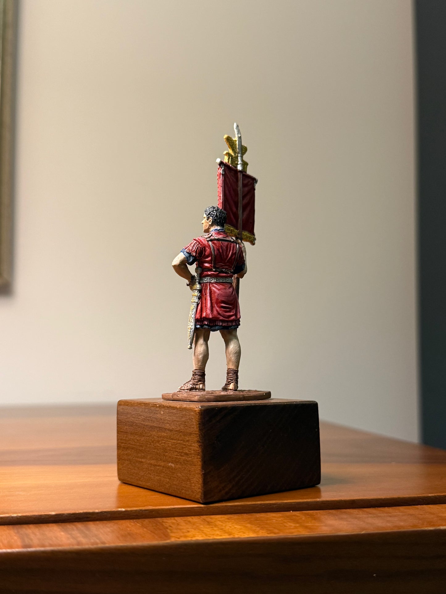 Roman Signifer – SPQR Standard Bearer (1st Century CE) Hand-Painted Miniature Figure – 54 mm