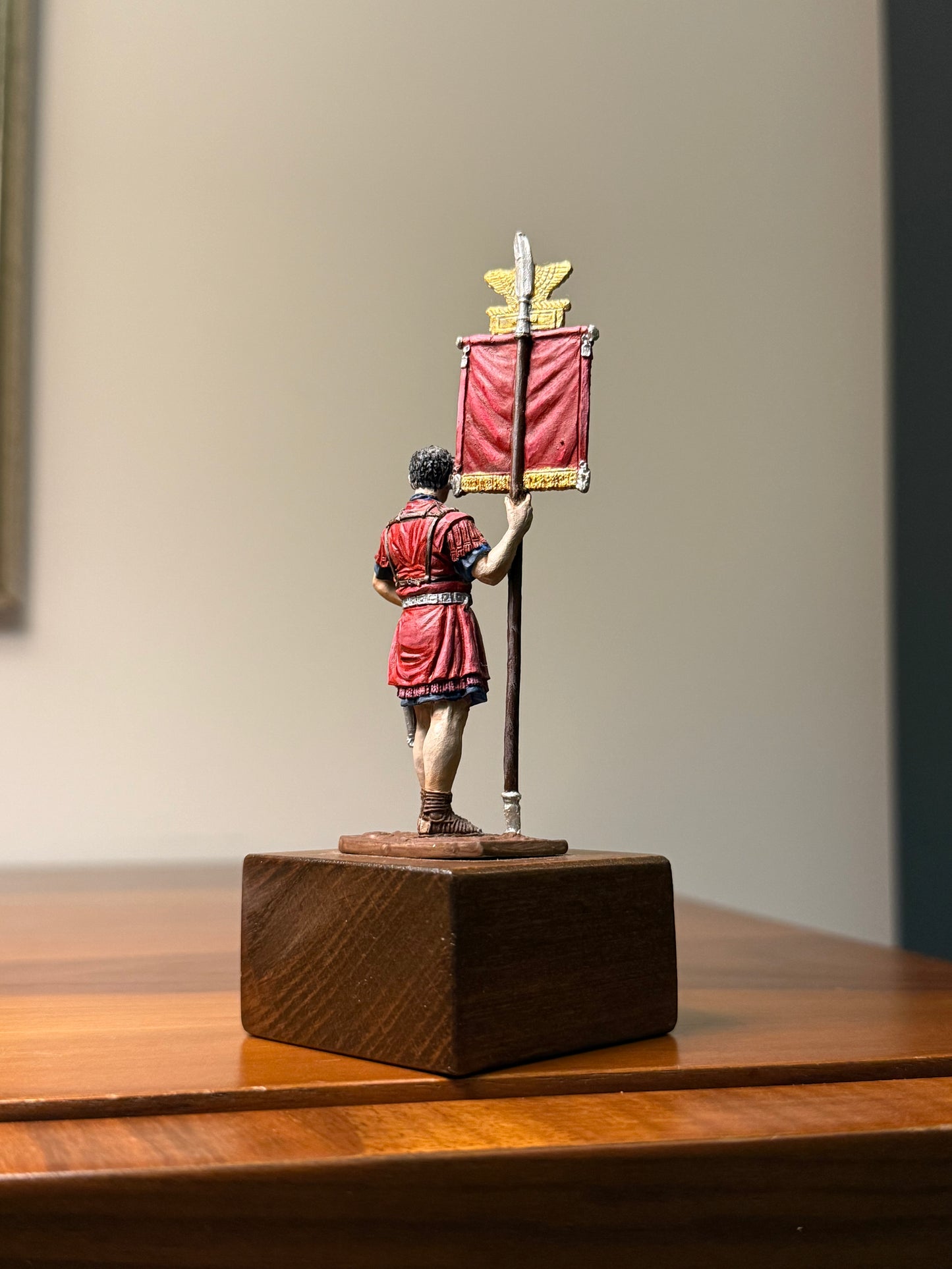 Roman Signifer – SPQR Standard Bearer (1st Century CE) Hand-Painted Miniature Figure – 54 mm