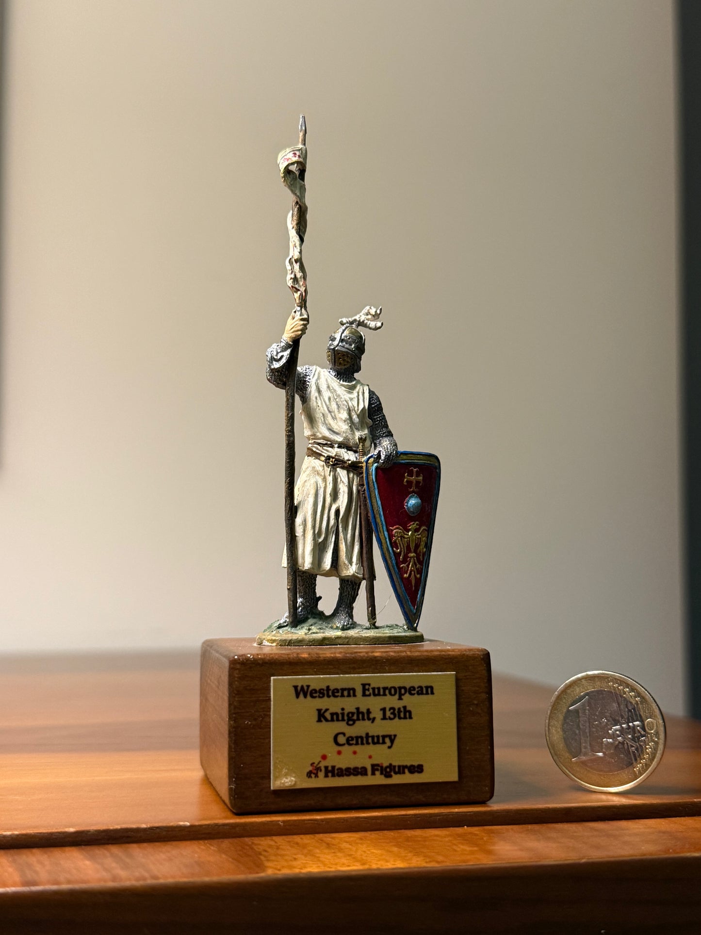 Western European Knight – 13th Century Crusader-Era Infantry (Hand-Painted Miniature Figure) – 54 mm