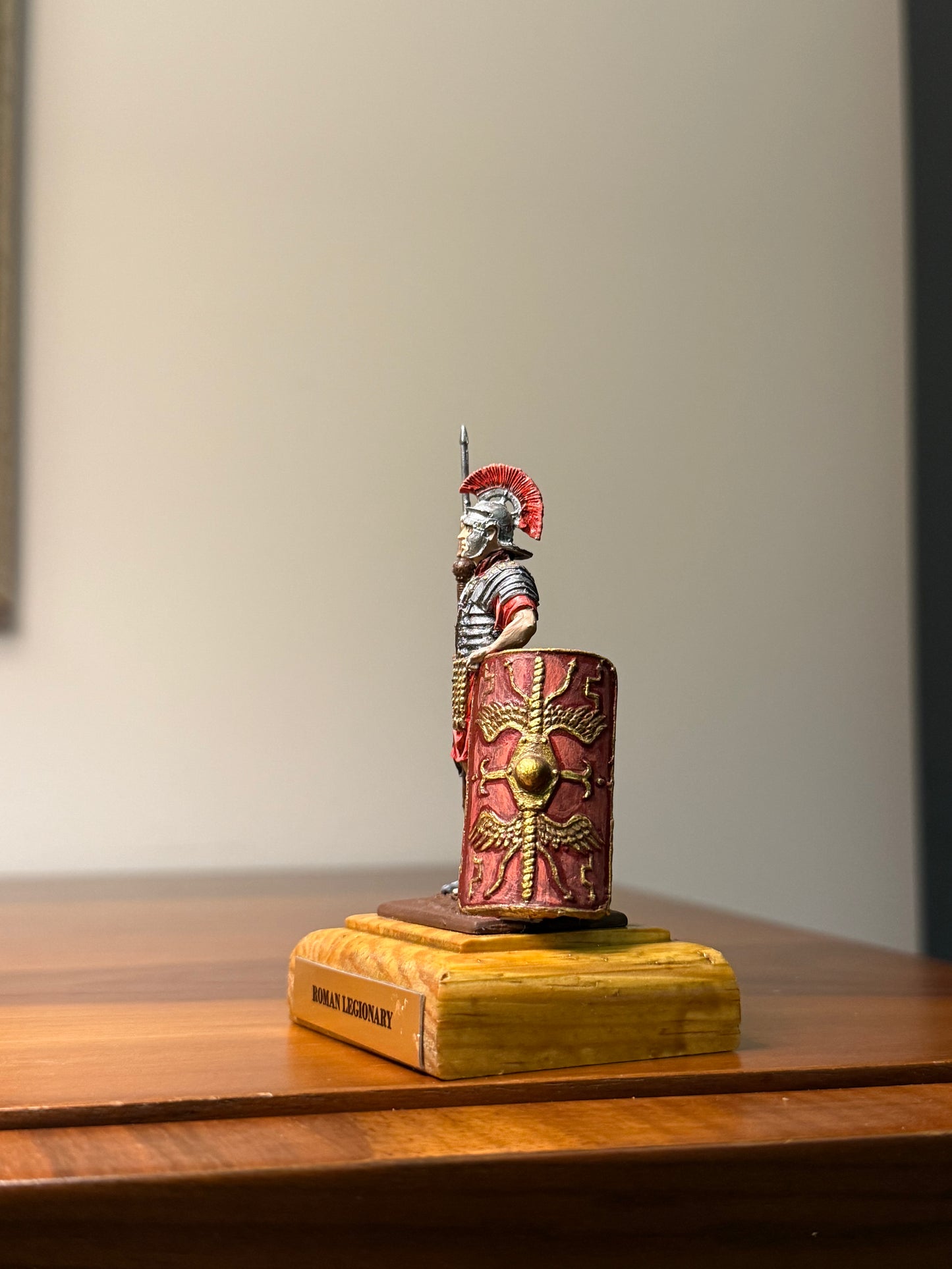 Roman Legionary – Imperial Guard Formation (1st–2nd Century CE) Hand-Painted Miniature – 54 mm