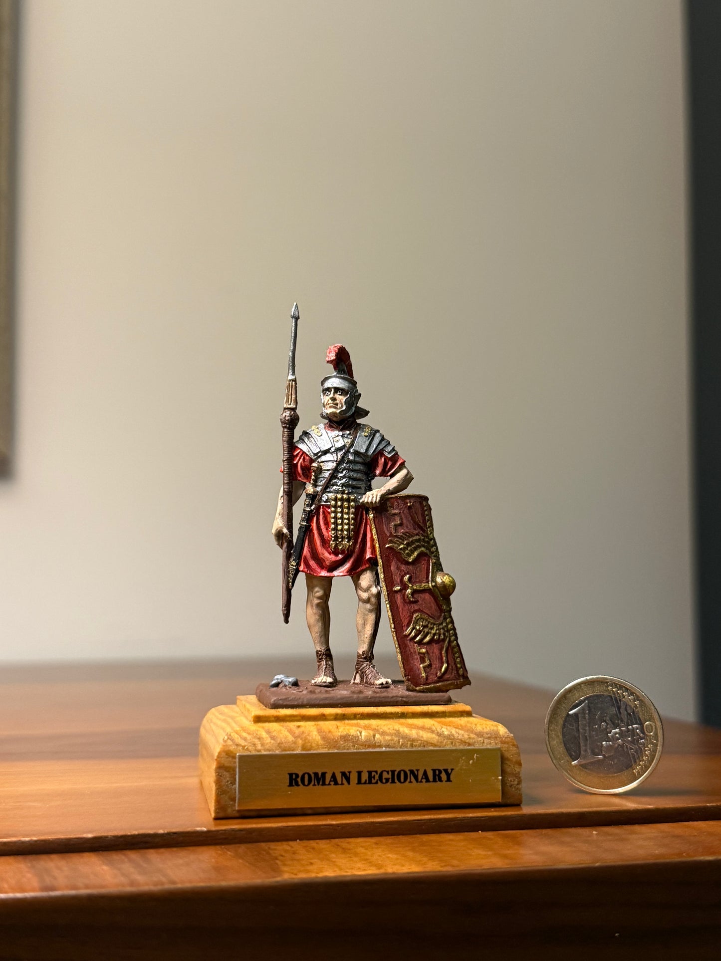 Roman Legionary – Imperial Guard Formation (1st–2nd Century CE) Hand-Painted Miniature – 54 mm