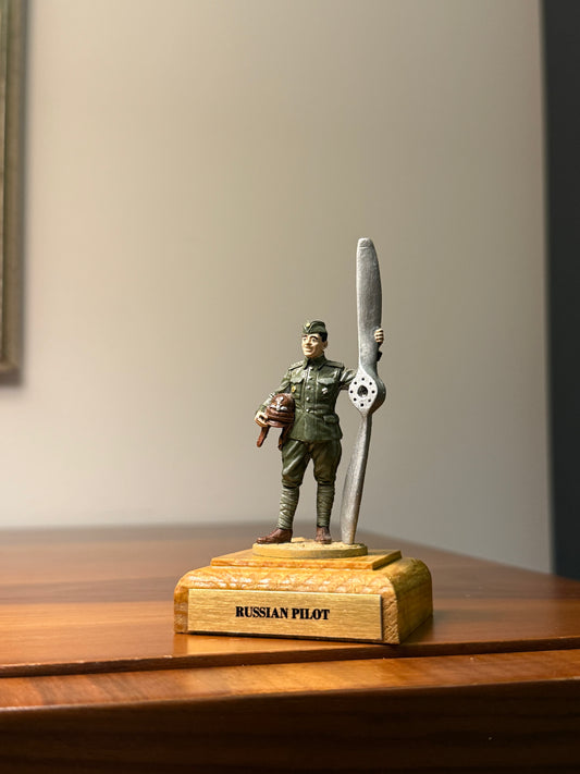 Soviet Air Force Pilot – WWII VVS Aviator (Hand-Painted Miniature Figure) – 54 mm