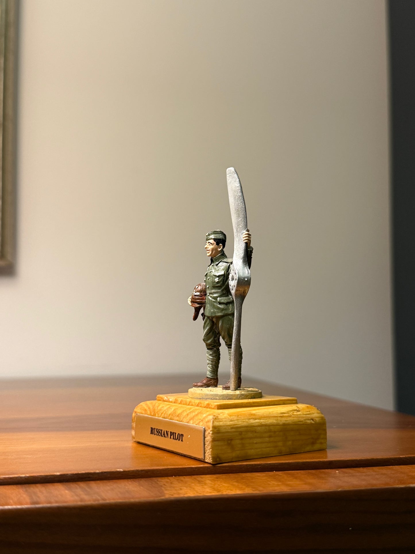 Soviet Air Force Pilot – WWII VVS Aviator (Hand-Painted Miniature Figure) – 54 mm