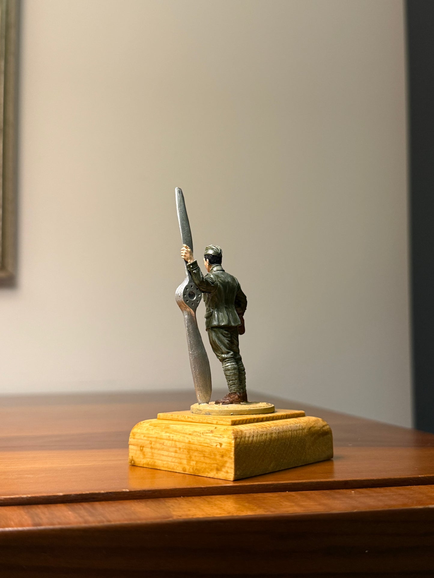 Soviet Air Force Pilot – WWII VVS Aviator (Hand-Painted Miniature Figure) – 54 mm