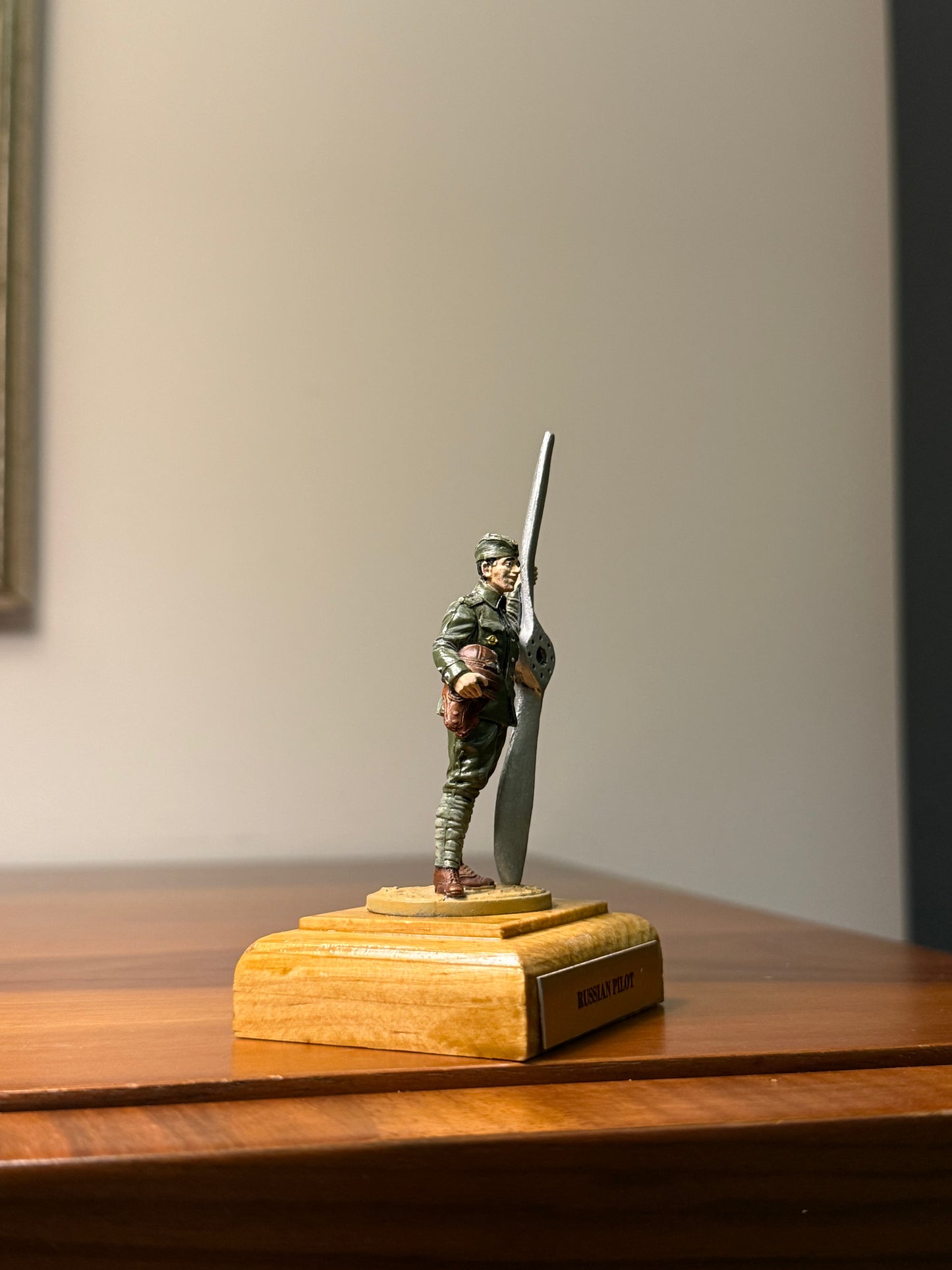 Soviet Air Force Pilot – WWII VVS Aviator (Hand-Painted Miniature Figure) – 54 mm