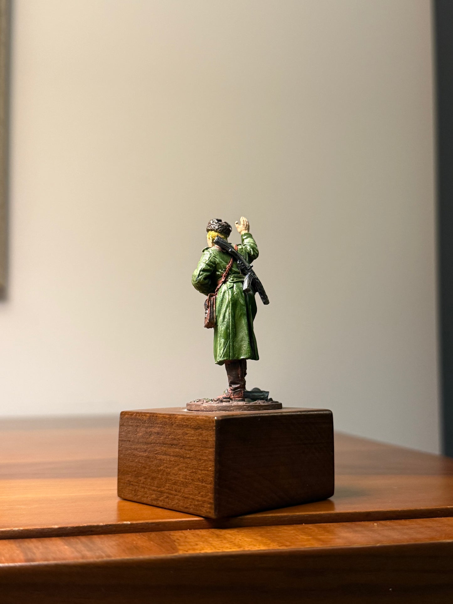 Soviet Red Army Rifleman – WWII Eastern Front Infantry (Hand-Painted Miniature Figure) – 54 mm