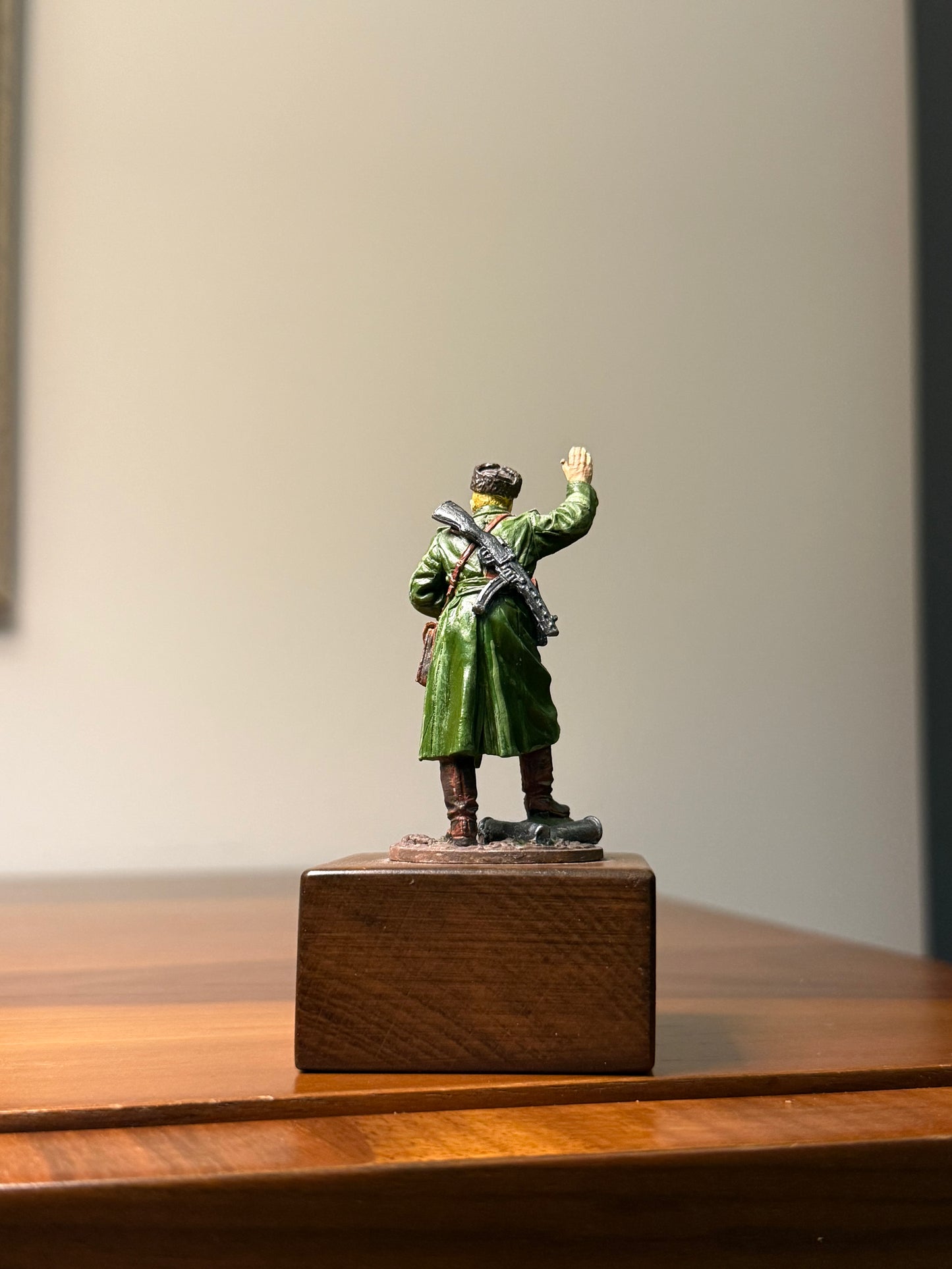 Soviet Red Army Rifleman – WWII Eastern Front Infantry (Hand-Painted Miniature Figure) – 54 mm