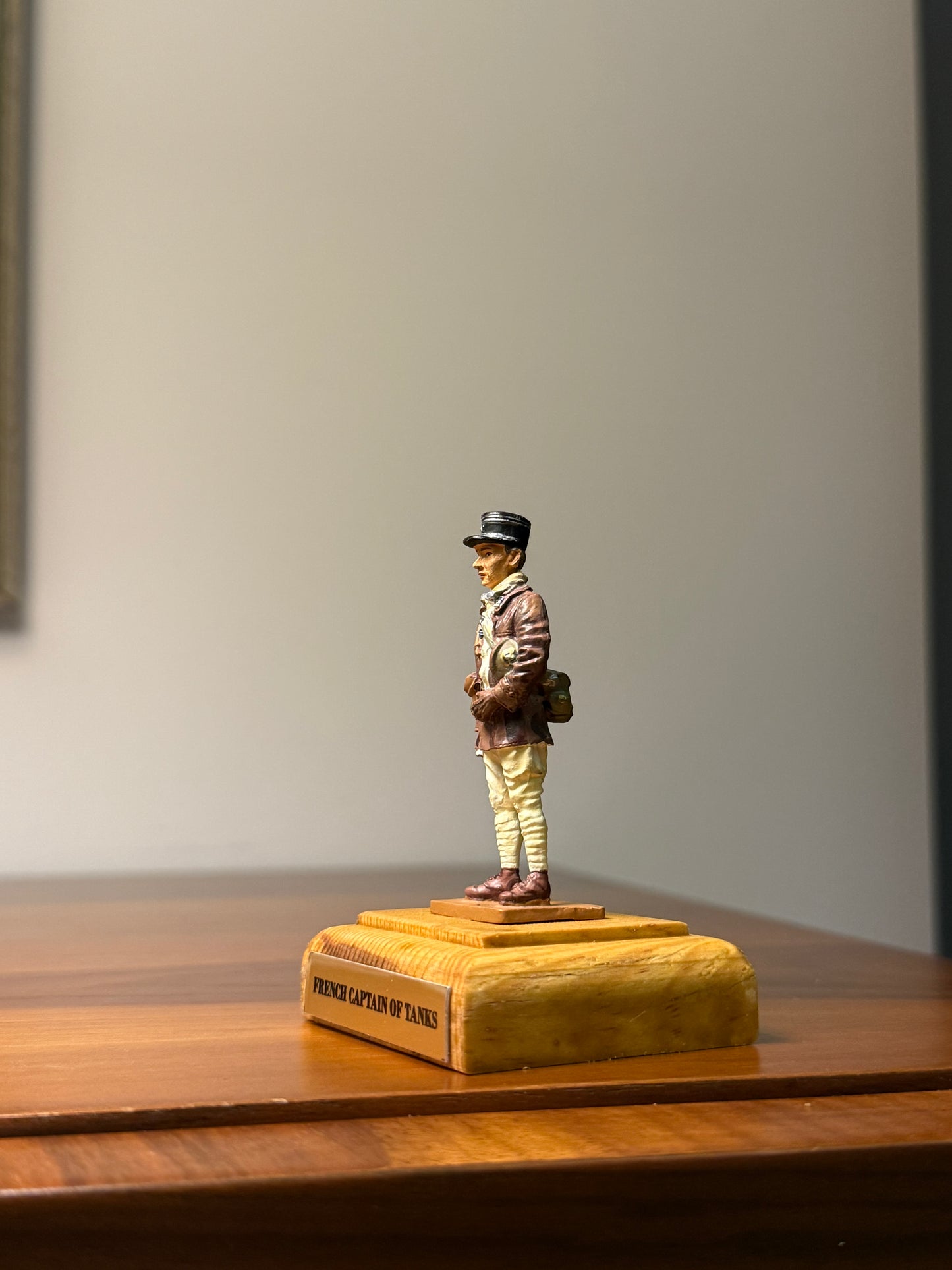 French Armored Corps Captain – WWII Tank Officer (Pre-risplay Figure) – 54 mm