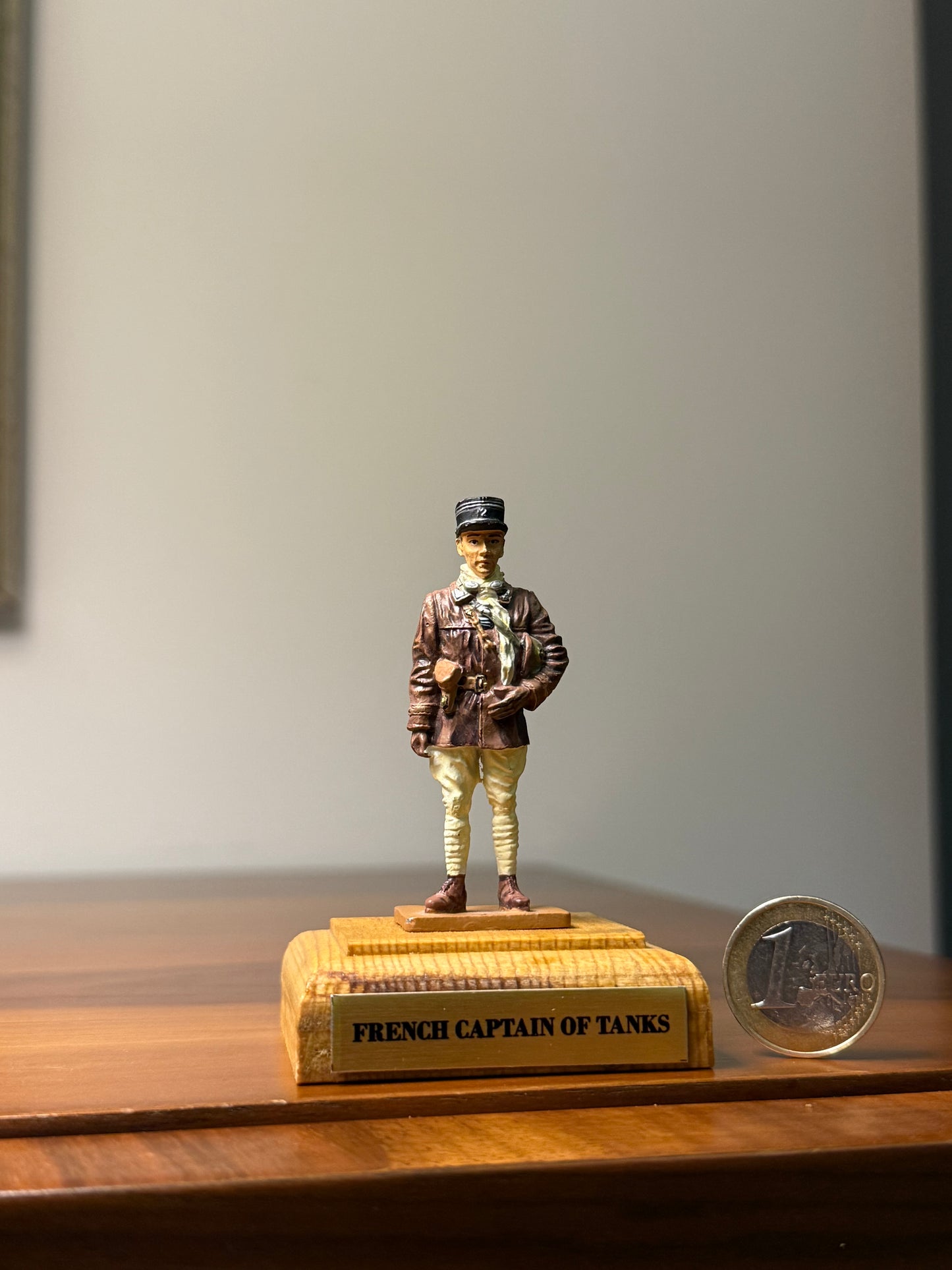 French Armored Corps Captain – WWII Tank Officer (Pre-risplay Figure) – 54 mm