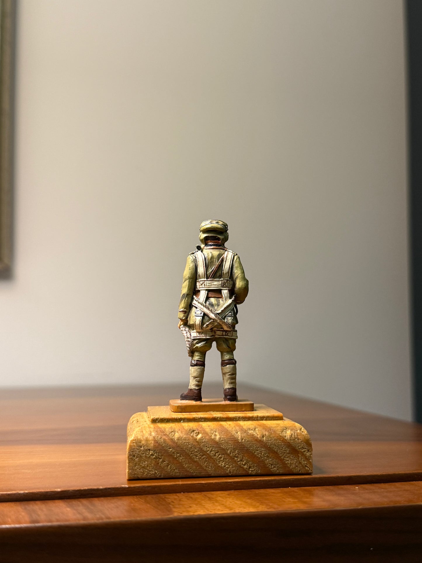 WWI Balloon Observer – Aerial Observation Corps (Pre-Painted Display Figure) – 54 mm