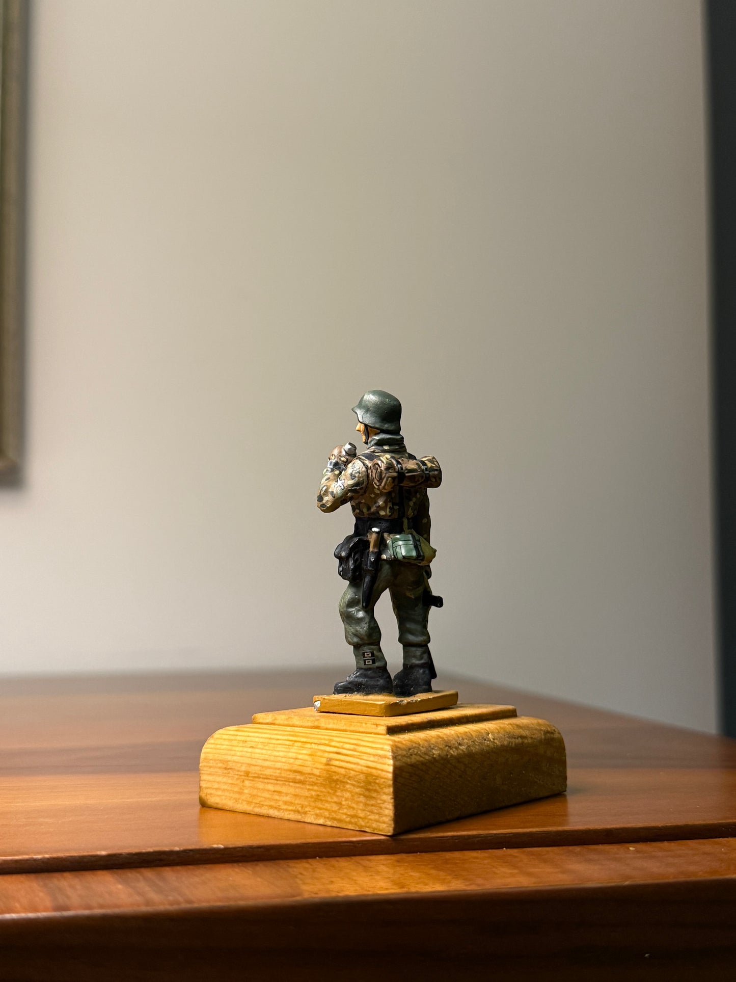 Panzergrenadier – Ardennes Offensive 1944 (Pre-Painted WWII Display Figure) – 54 mm