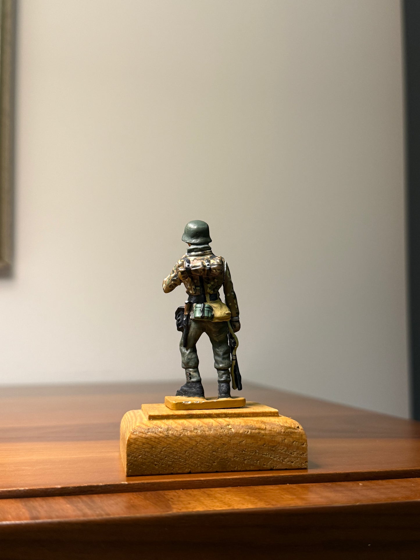 Panzergrenadier – Ardennes Offensive 1944 (Pre-Painted WWII Display Figure) – 54 mm